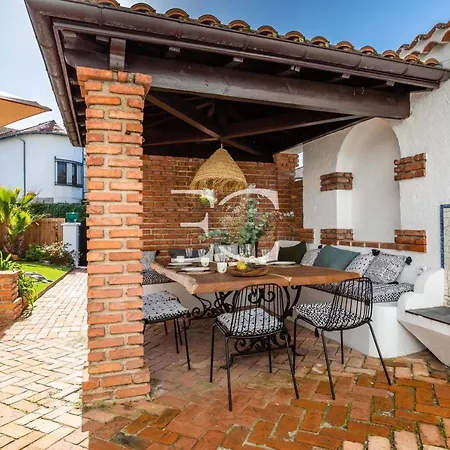Easy Cles- Town House Garden Hammam Villa